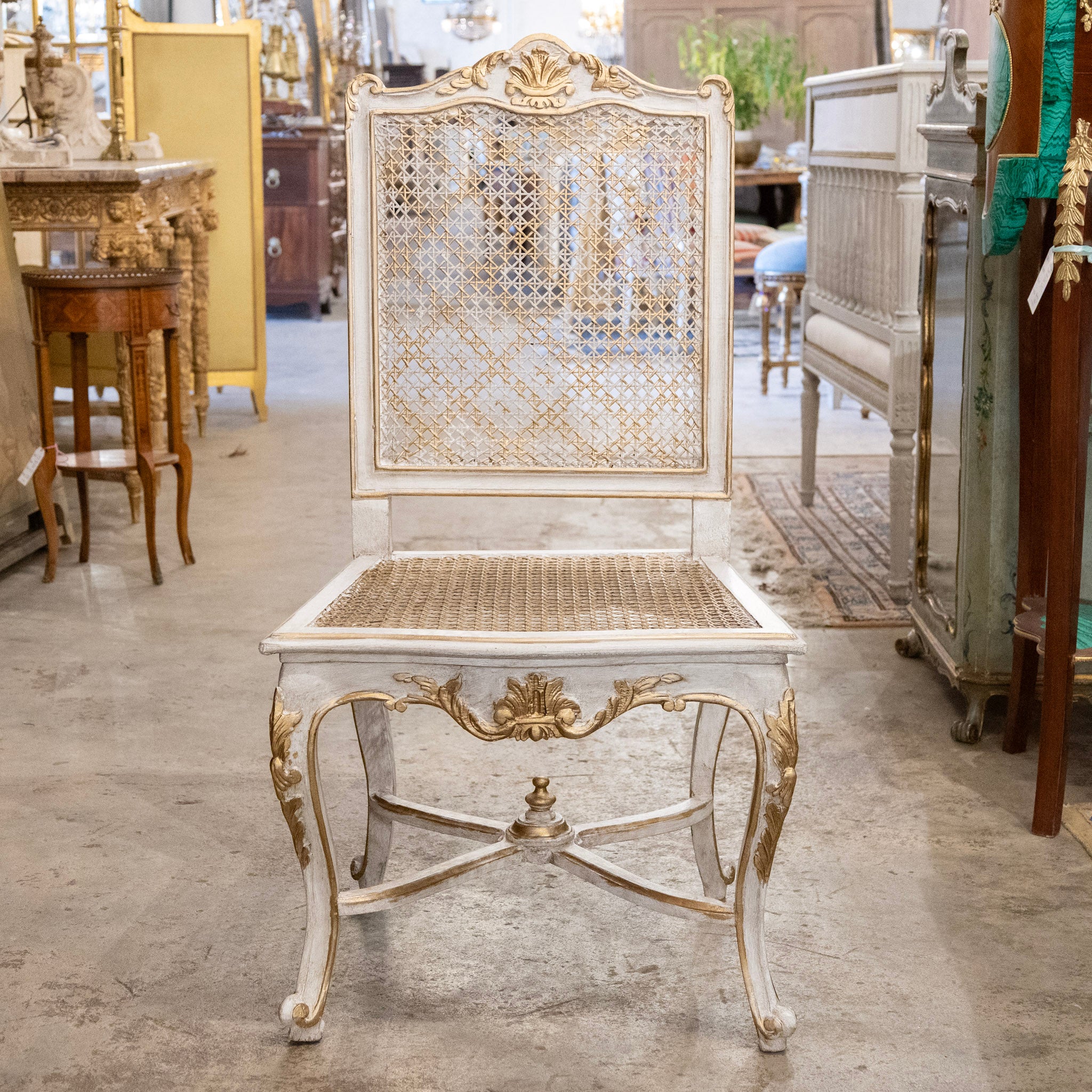 11_C161_23w_louis_xv_cane_chai 