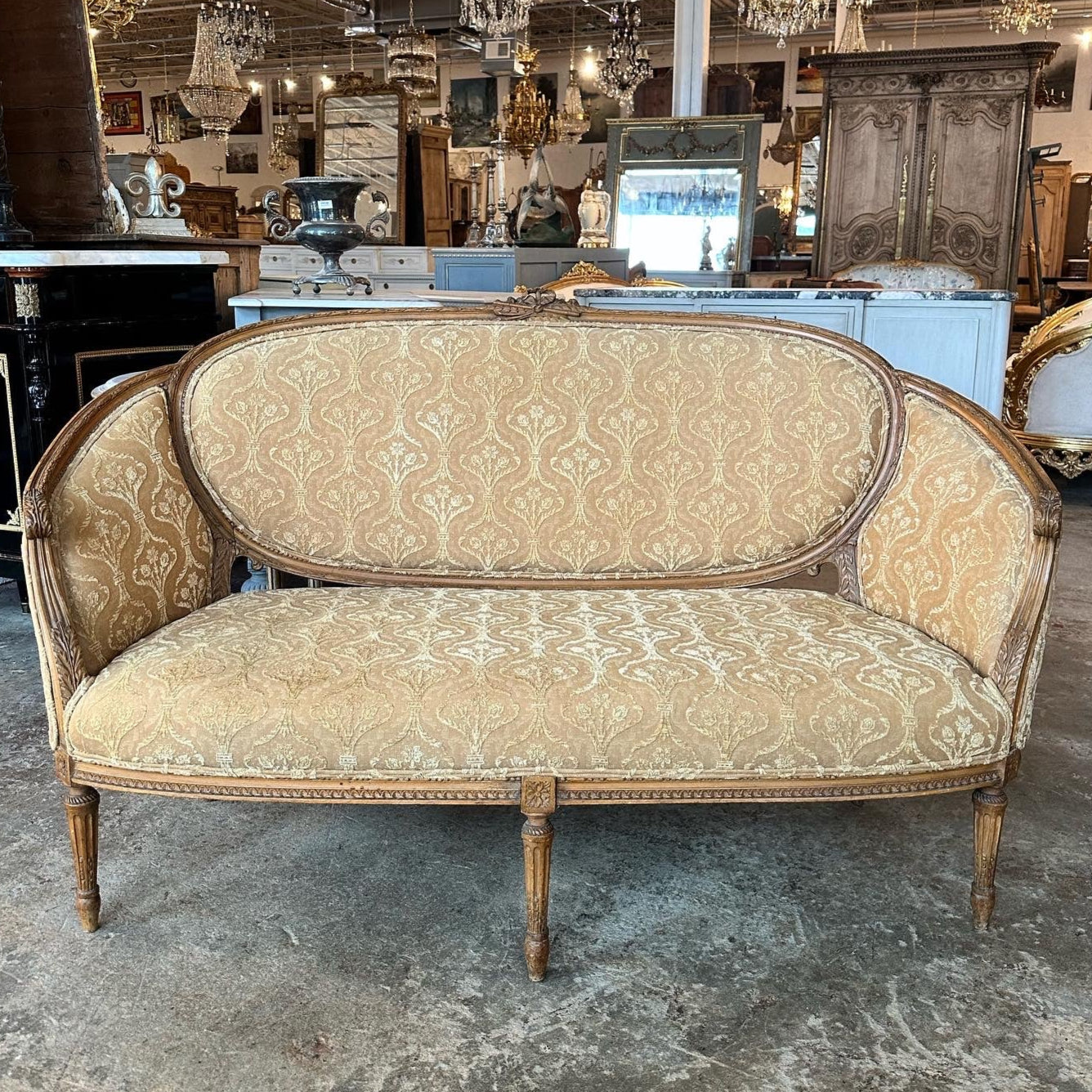 洋書 English Furniture 712D024A-EDC1-470A-9B07-