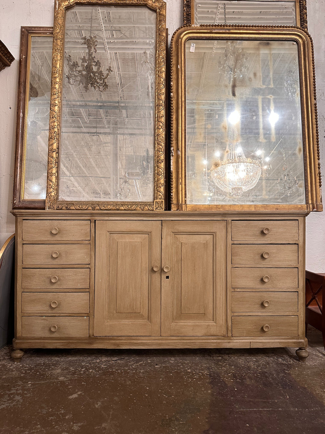 Products – Le Chateau