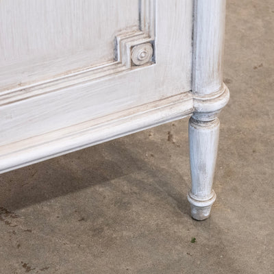 Swedish Sideboard in Antique White with Reeded Drawers & Cravings