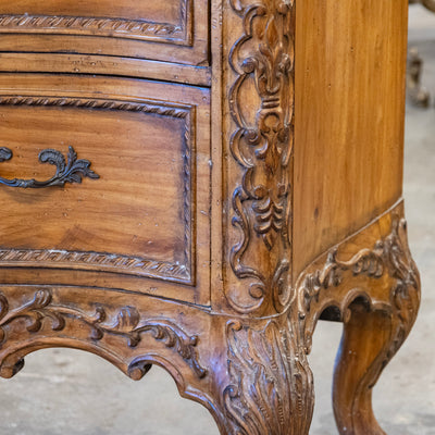 18th-century Louis XV Chest – Ornate Rocaille Carvings