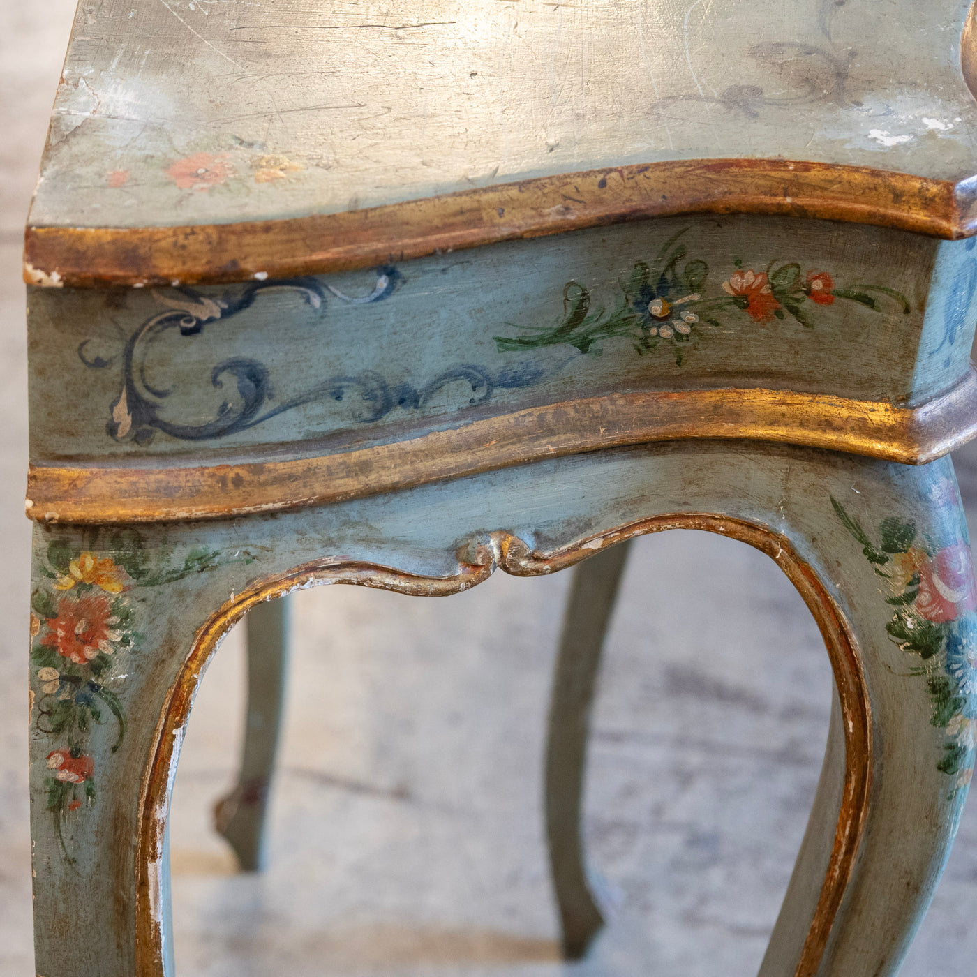 Italian Painted Console Table – Green with Floral Motifs & Gilded Accents