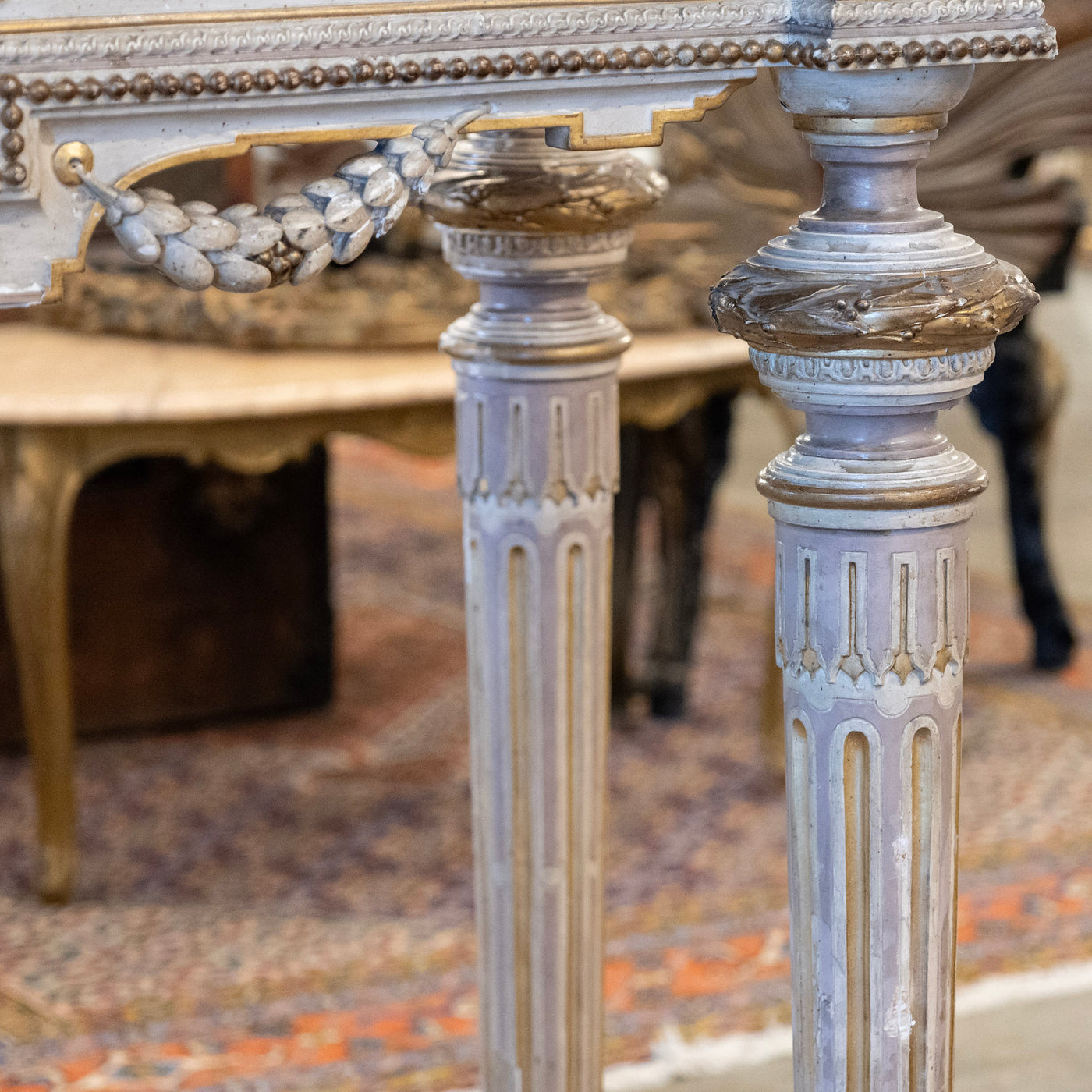 Louis XVI Painted Console Table – Carved & Medallion Details