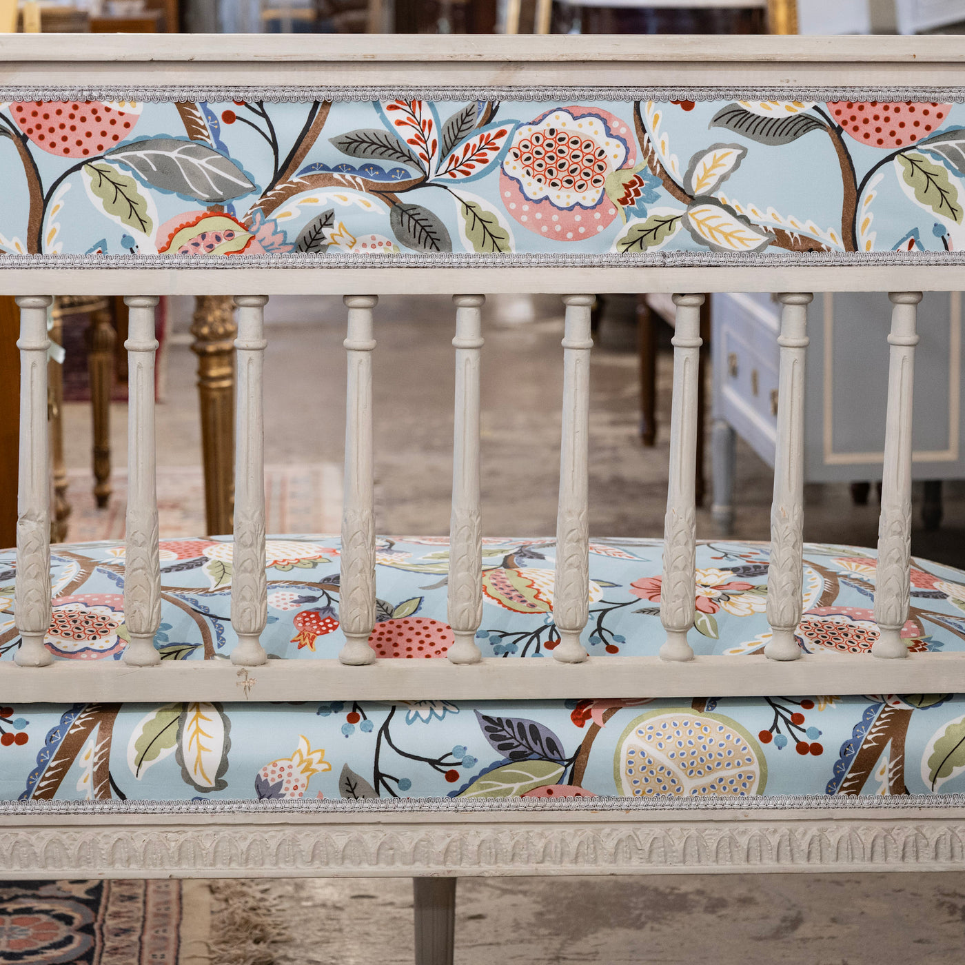 Swedish Painted Settee – Blue Botanical Print Upholstery