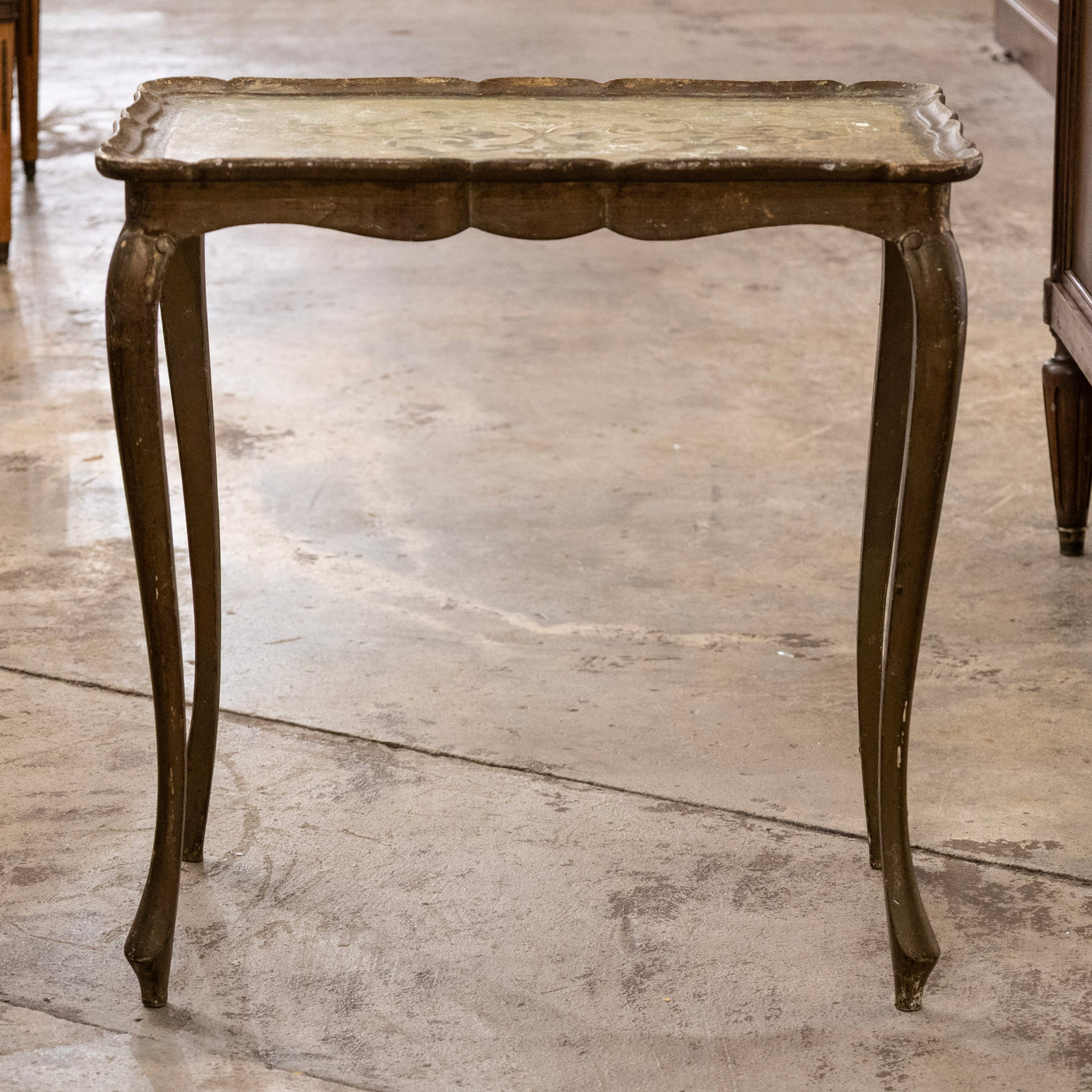Hand-Painted Italian Nesting Tables – Scalloped Edges & Floral Detailing