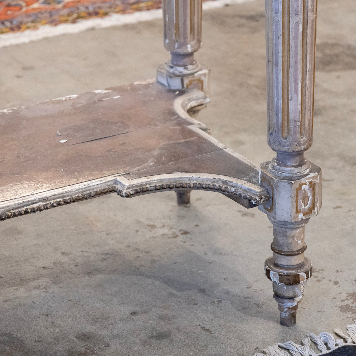Louis XVI Painted Console Table – Carved & Medallion Details