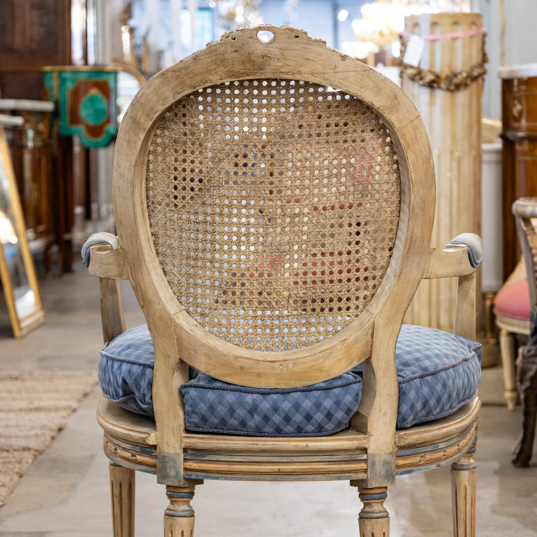 Antique Round Back Dining Chairs With Arms Wooden Caspean Round