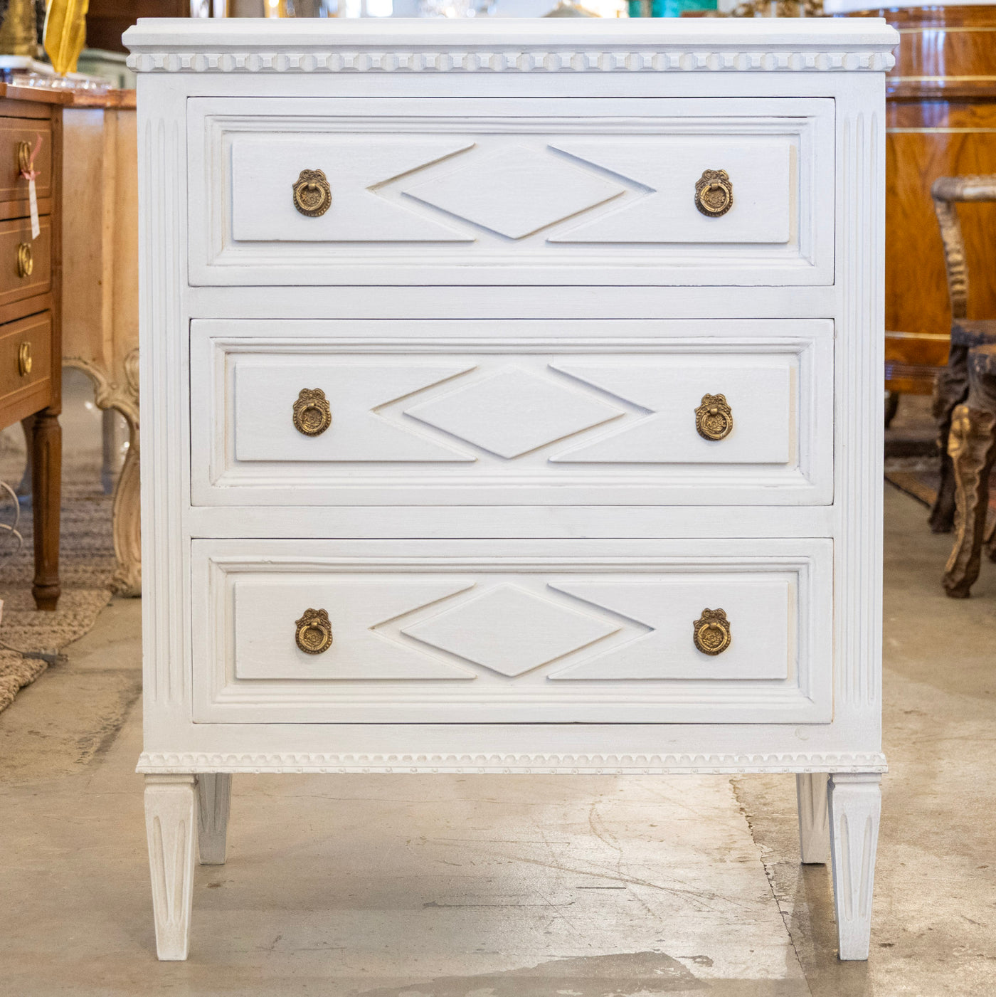 Swedish 3-Drawer Nightstand – Diamond Trim & Tapered Legs