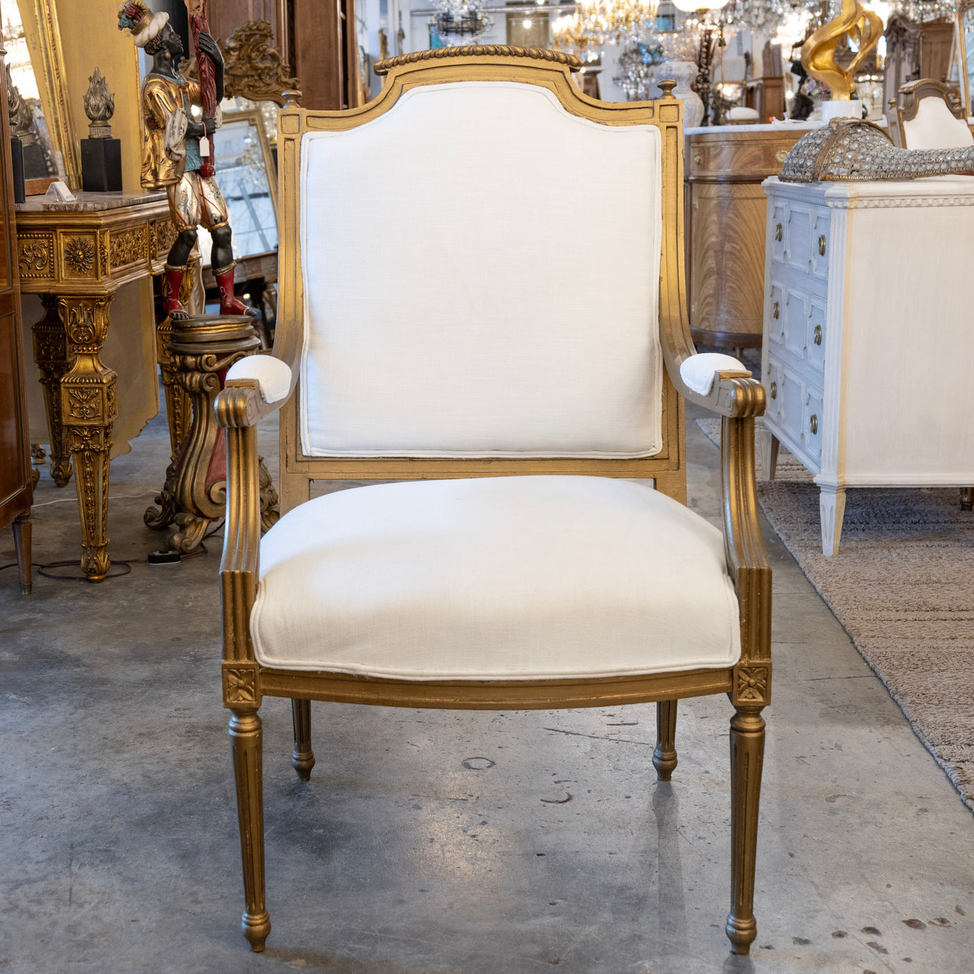 Louis XVI Armchair – Gilded Frame & White Linen Upholstery
