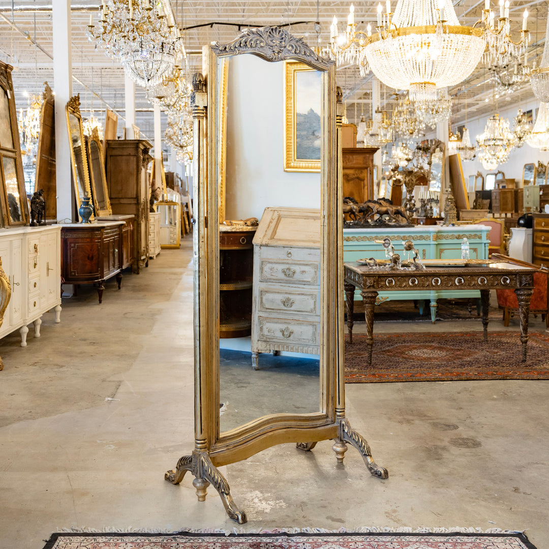 Mirrors – Le Chateau