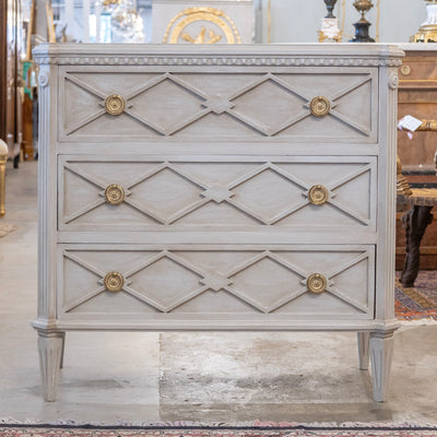 Swedish 3-Drawer Nightstand – Open Diamond Trim in Distressed Grey
