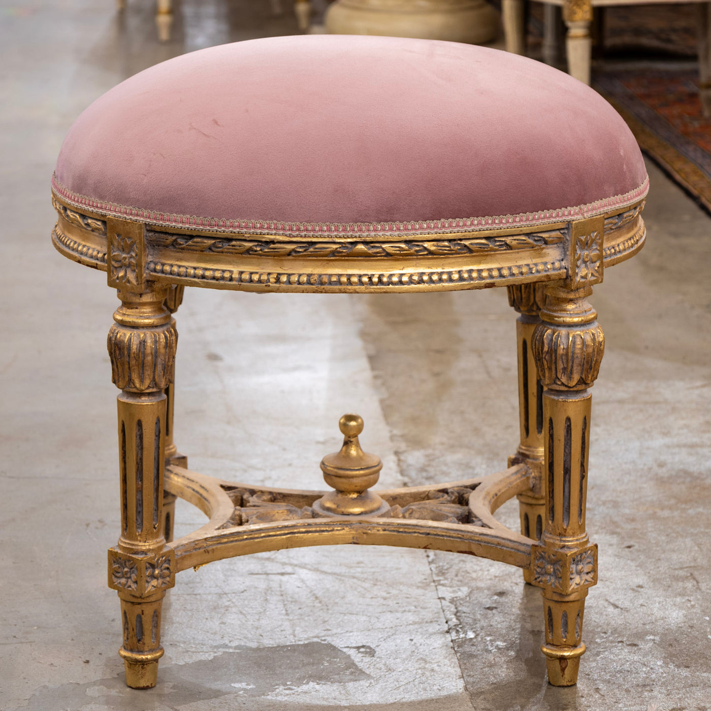 Louis XVI Gilded Round Stool – Pink Velvet Upholstery