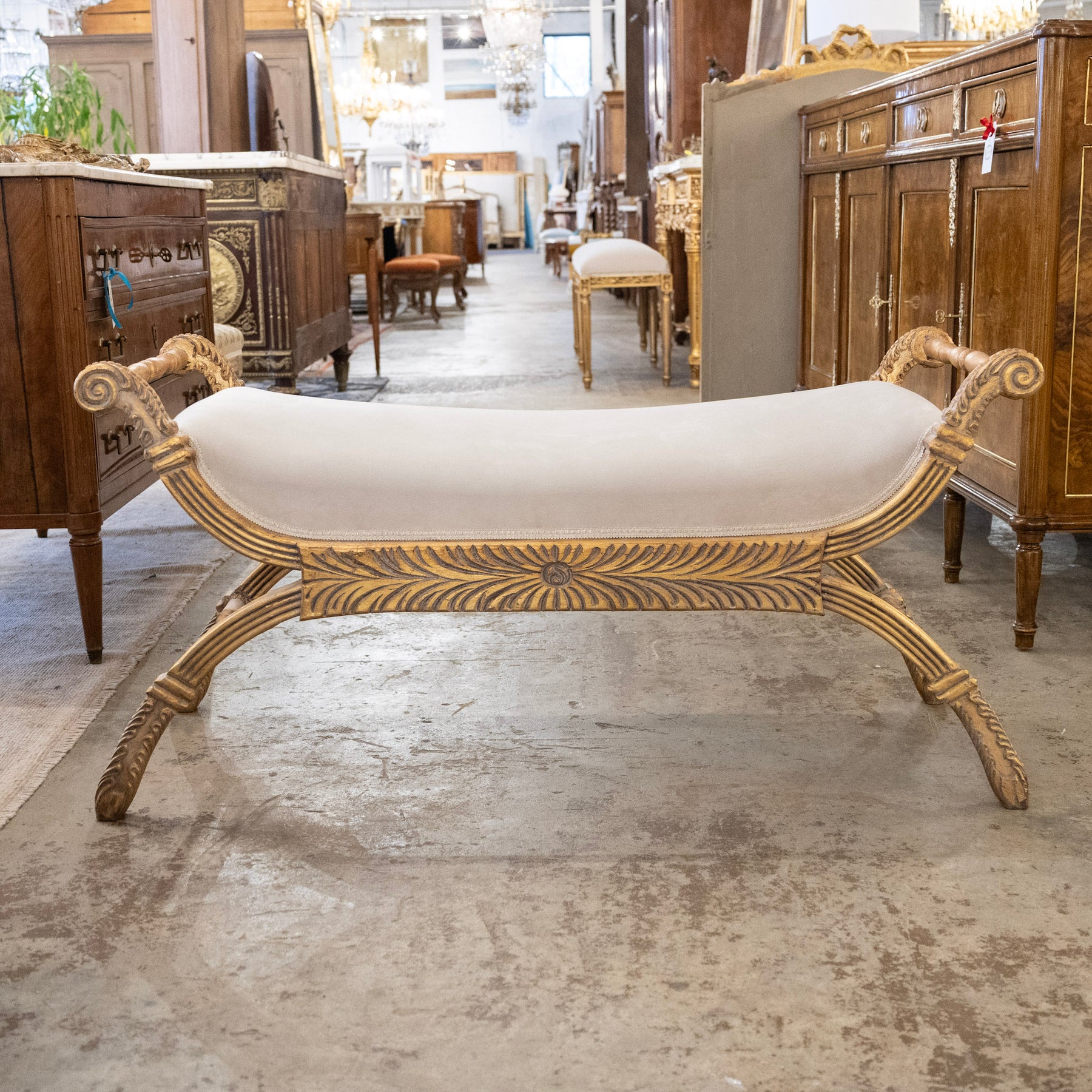 Boudoir Bench – Gilded Carvings & White Velvet Upholstery – Le Chateau