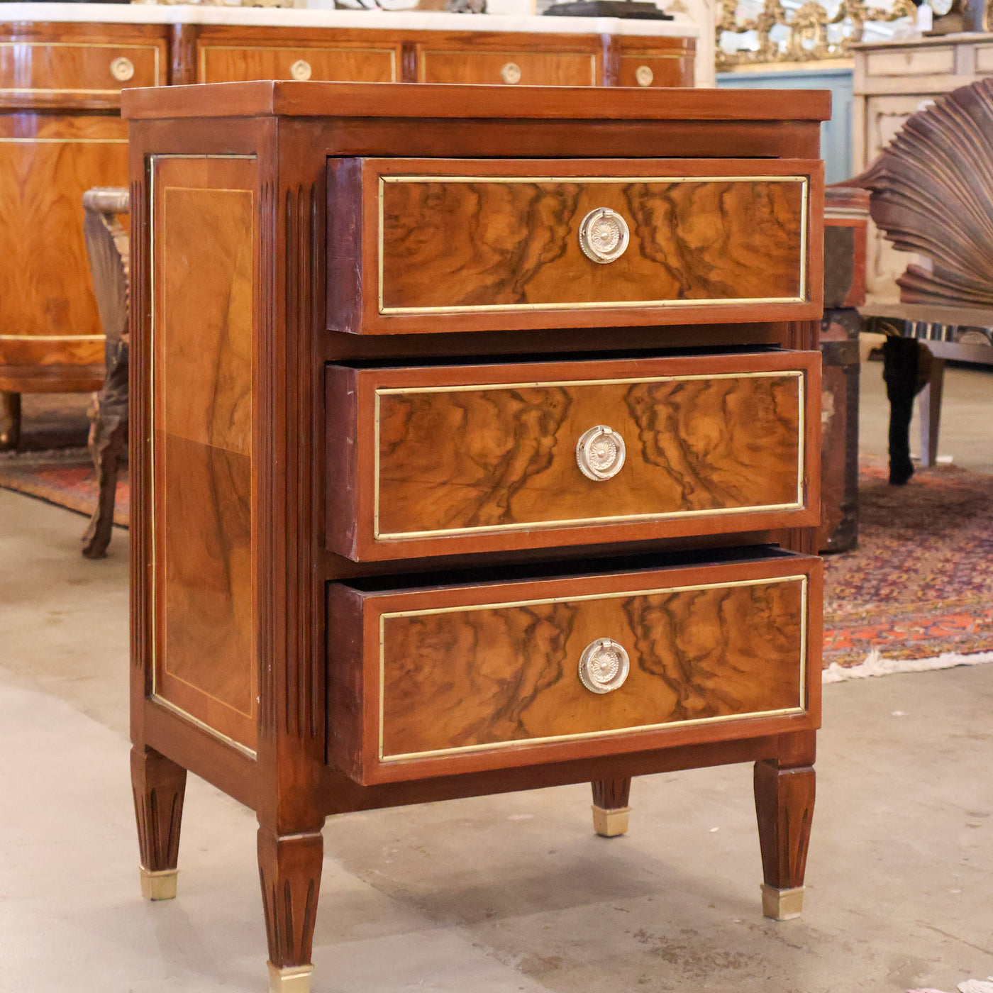 Louis XVI Burl Wood Square Nightstand w/ Straight Leg (24" Wide)