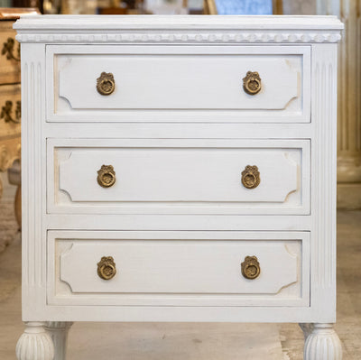 Swedish 3-Drawer Nightstand – Rounded Trim & Ballerina Legs