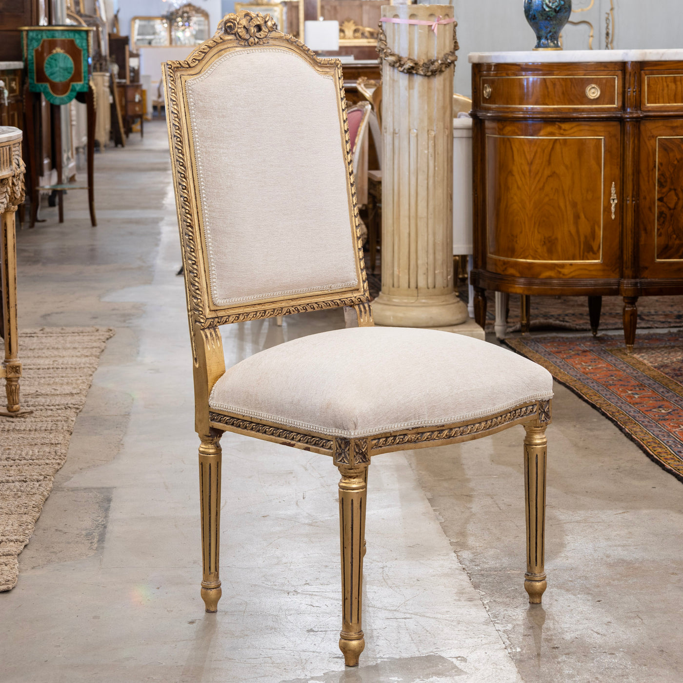 Louis XVI Dining Chair – Gilded Frame with White Linen Upholstery and Bow Detail