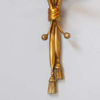 Pair of Louis XVI Gilded Wall Sconces – Ribbon Frame & Neoclassical Portrait