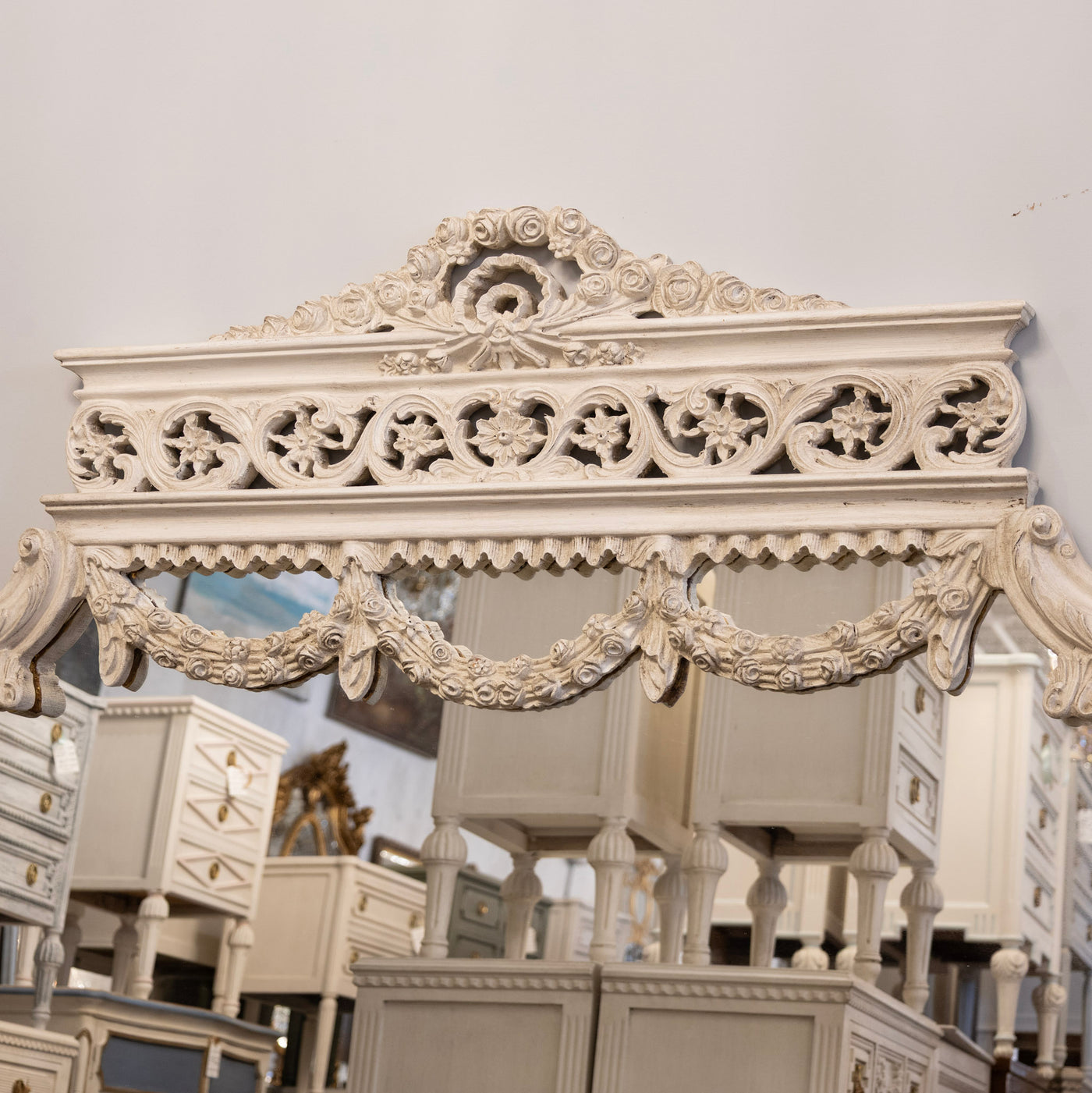 Louis XV Trumeau Mirror – Intricate Wreath Carvings in Antique White