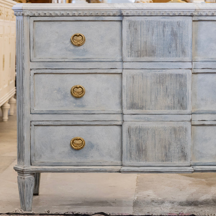 Swedish 3-Drawer Chest – Distressed Blue Finish & Faux Marble Top – Le  Chateau