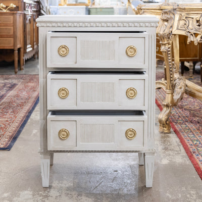 Swedish 3-Drawer Nightstand – Fluted Drawer Trim in French Grey