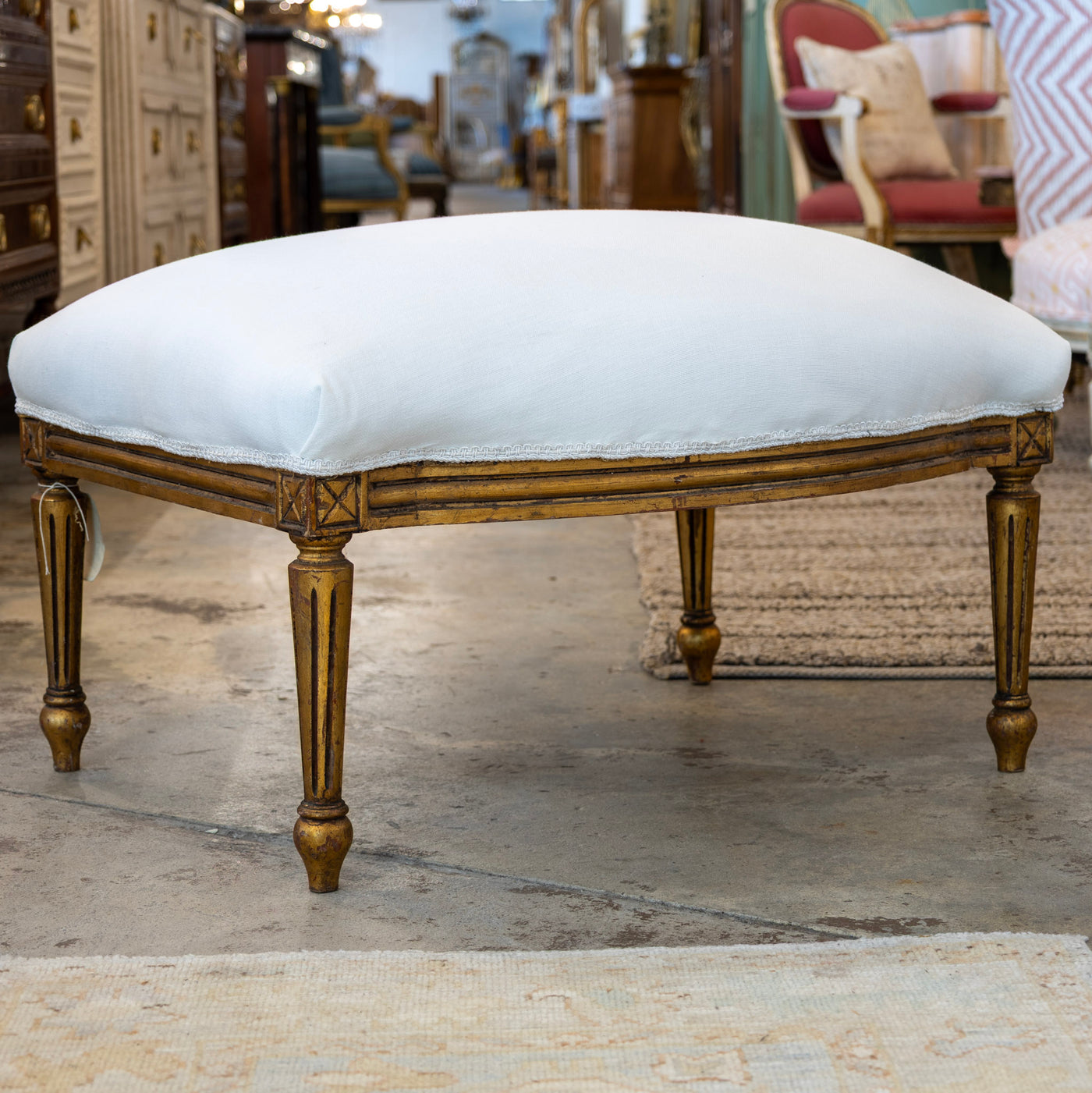 Louis XVI Gold Bench – Curved Trim & White Linen Upholstery
