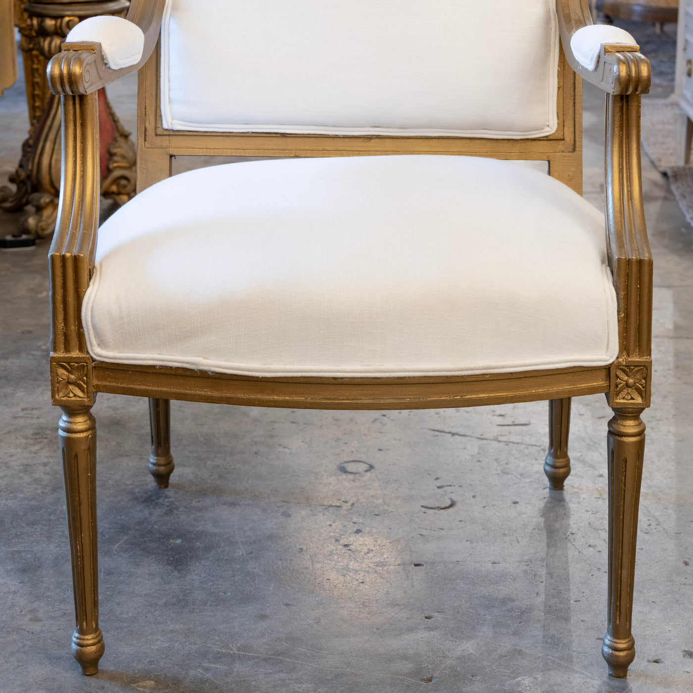 Louis XVI Armchair – Gilded Frame & White Linen Upholstery