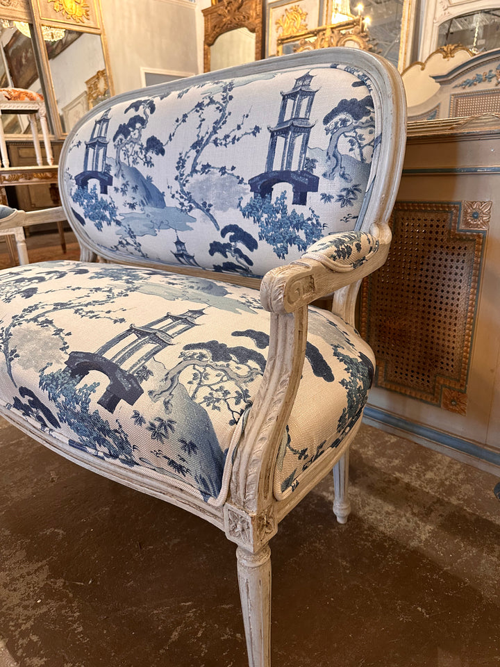 472BC499-E078-4E38-AA39-