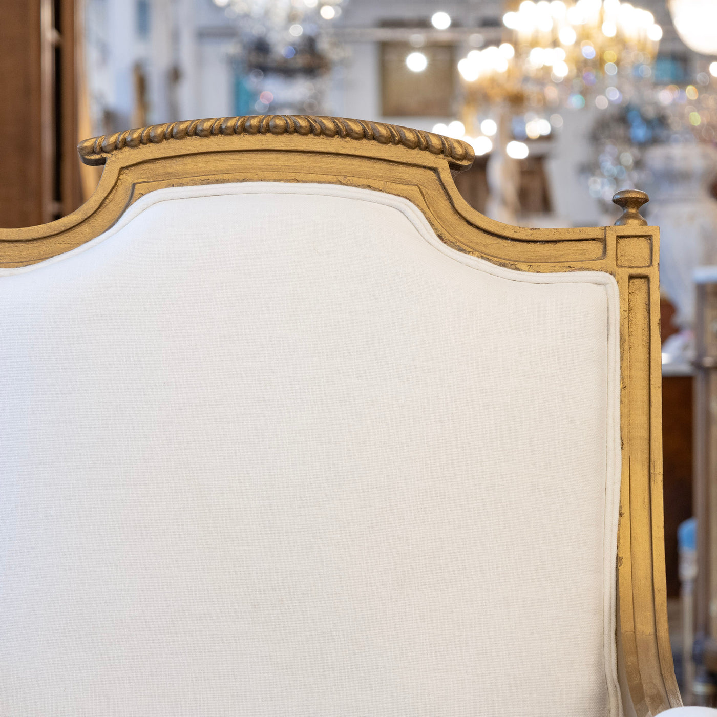 Louis XVI Armchair – Gilded Frame & White Linen Upholstery
