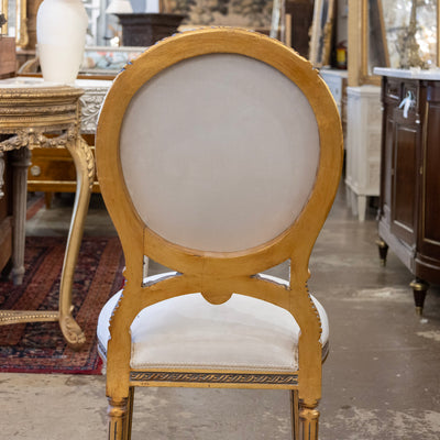 Louis XVI Round Dining Chair – Soft Gray Velvet & Gilded Frame