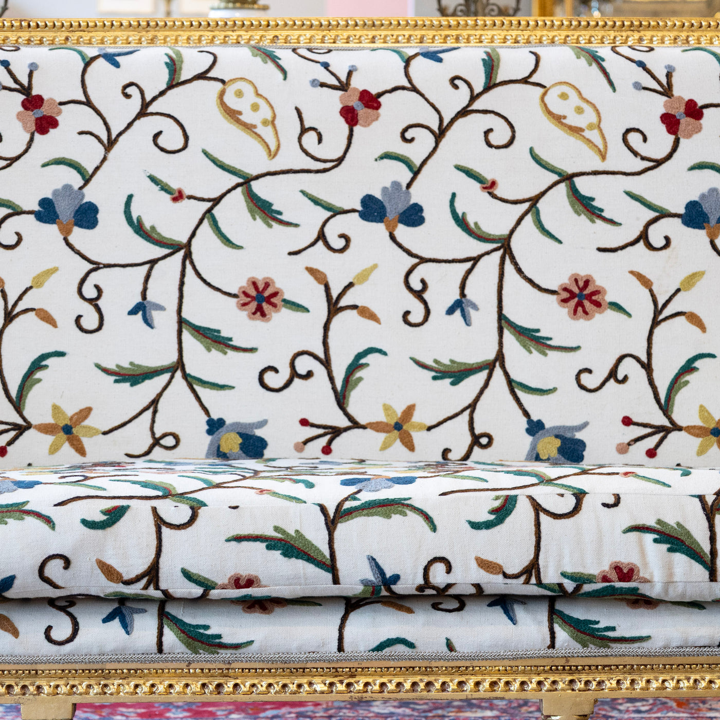 Louis XVI Gilded Settee – White Linen & Embroidered Floral Upholstery