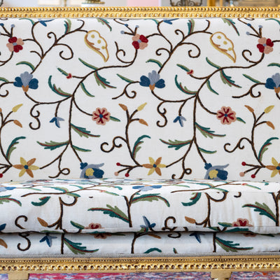 Louis XVI Gilded Settee – White Linen & Embroidered Floral Upholstery