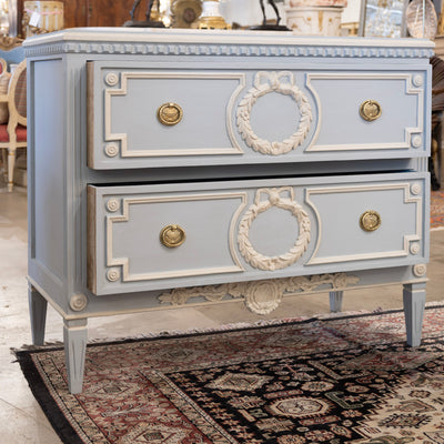 Swedish 2-Drawer Chest – White Trim with Wreath & Shell Cravings in Blue