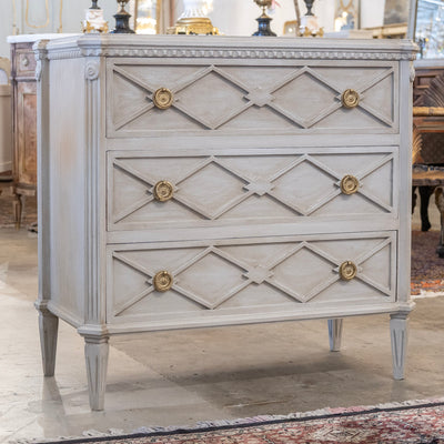 Swedish 3-Drawer Nightstand – Open Diamond Trim in Distressed Grey