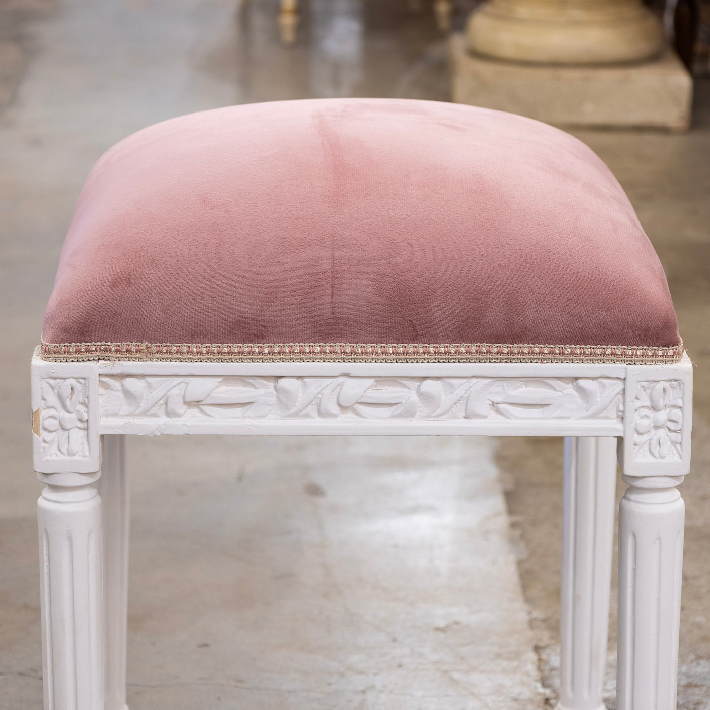 Louis XVI White Stool – Pink Velvet Upholstery