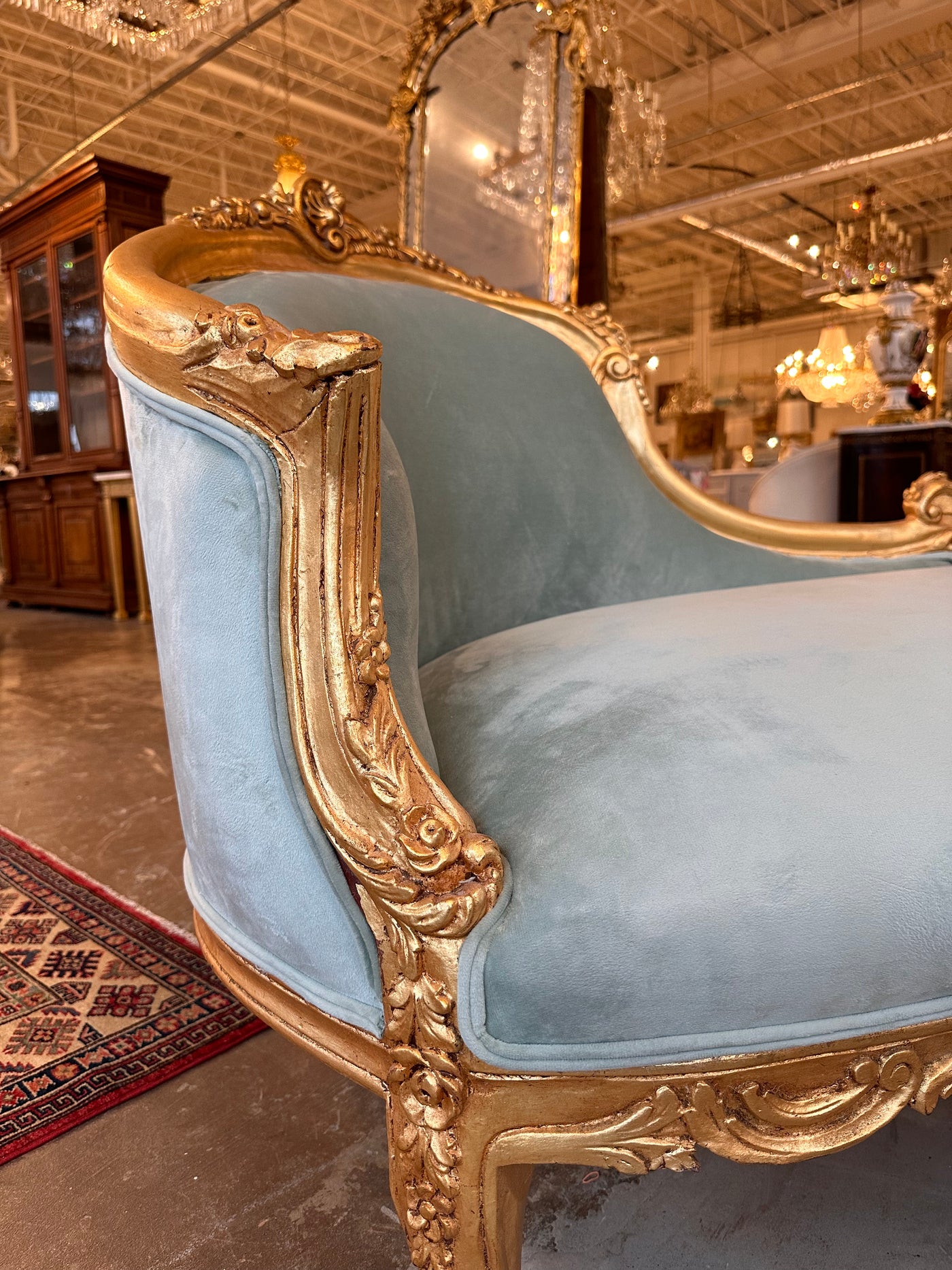 Louis XV Chaise Lounge in Light Blue Velvet