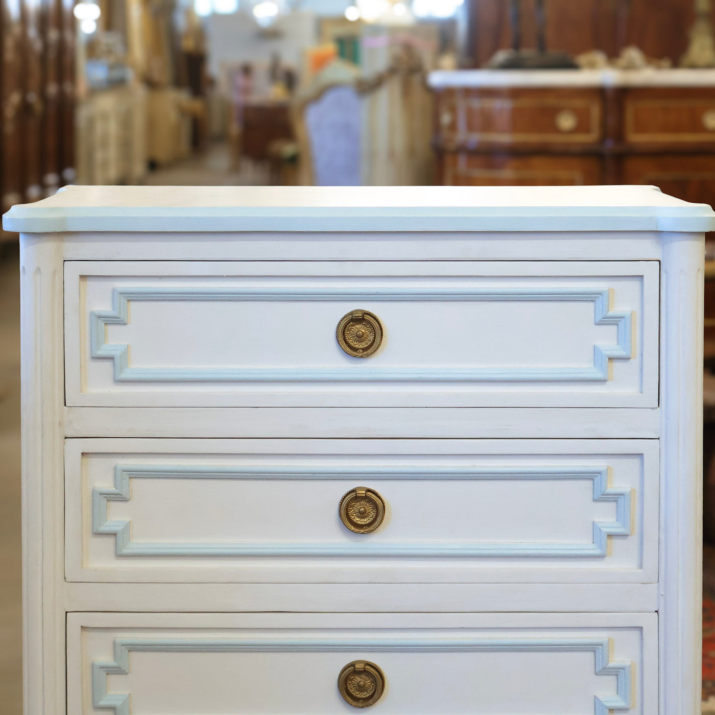 Swedish 3-Drawer Nightstand – Blue Flower Detailing & Ballerina Legs