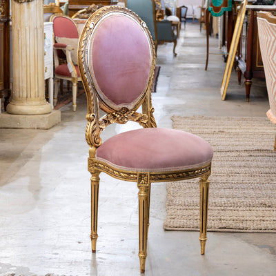 Louis XVI Accent Chair – Gilded Carvings & Pink Velvet