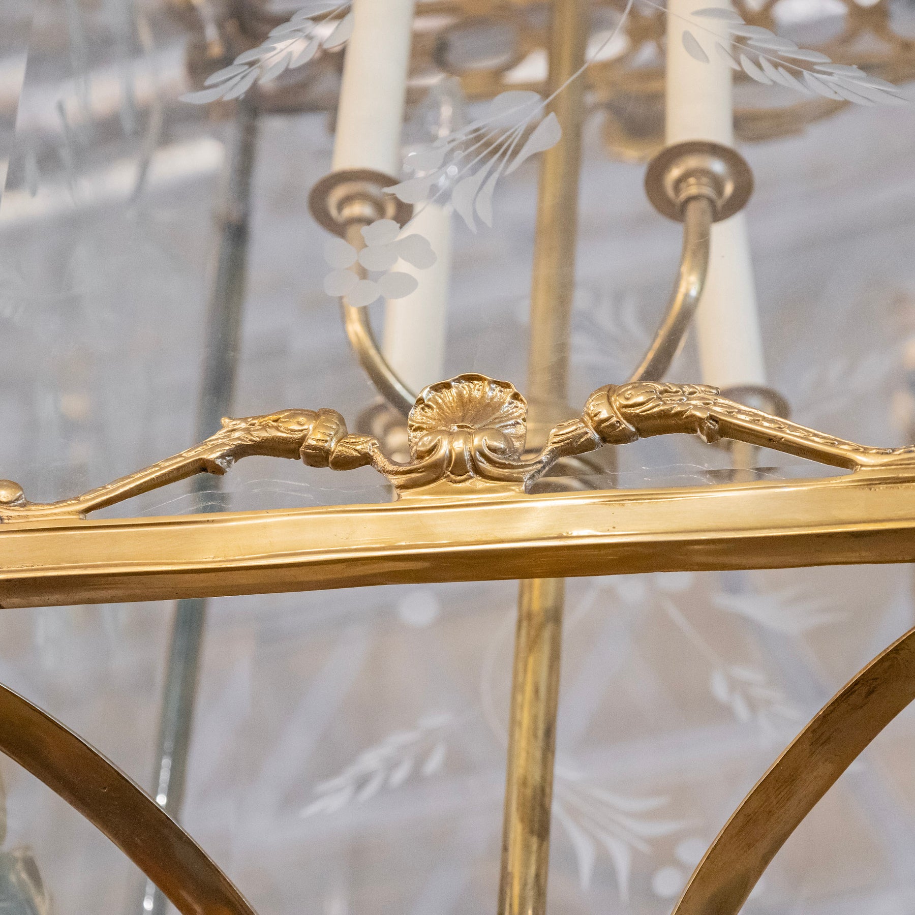 Si Shellcrest French Lantern Brass Chandelier – Etched Glass & Shell Crest – Le Chateau
