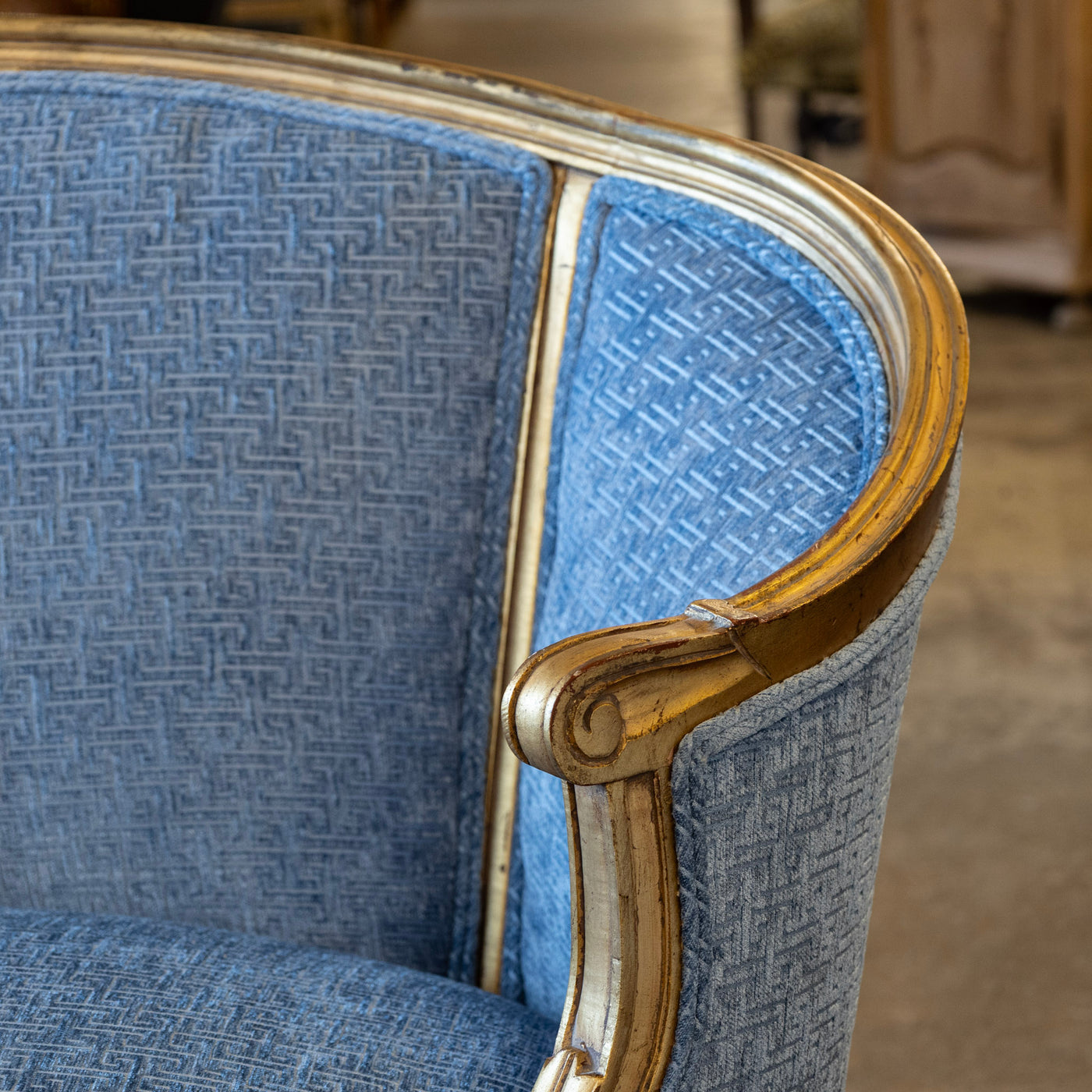Louis XVI Round Settee – Gilded Frame & Greek Key Blue Velvet