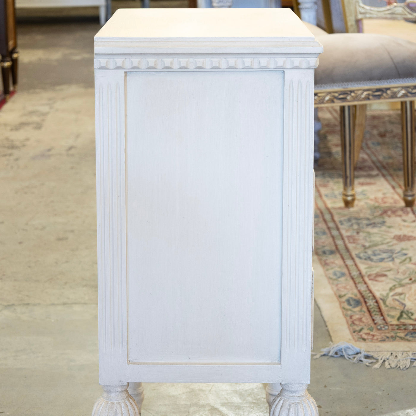 Swedish Slim 3-Drawer Nightstand – Antique White Finish