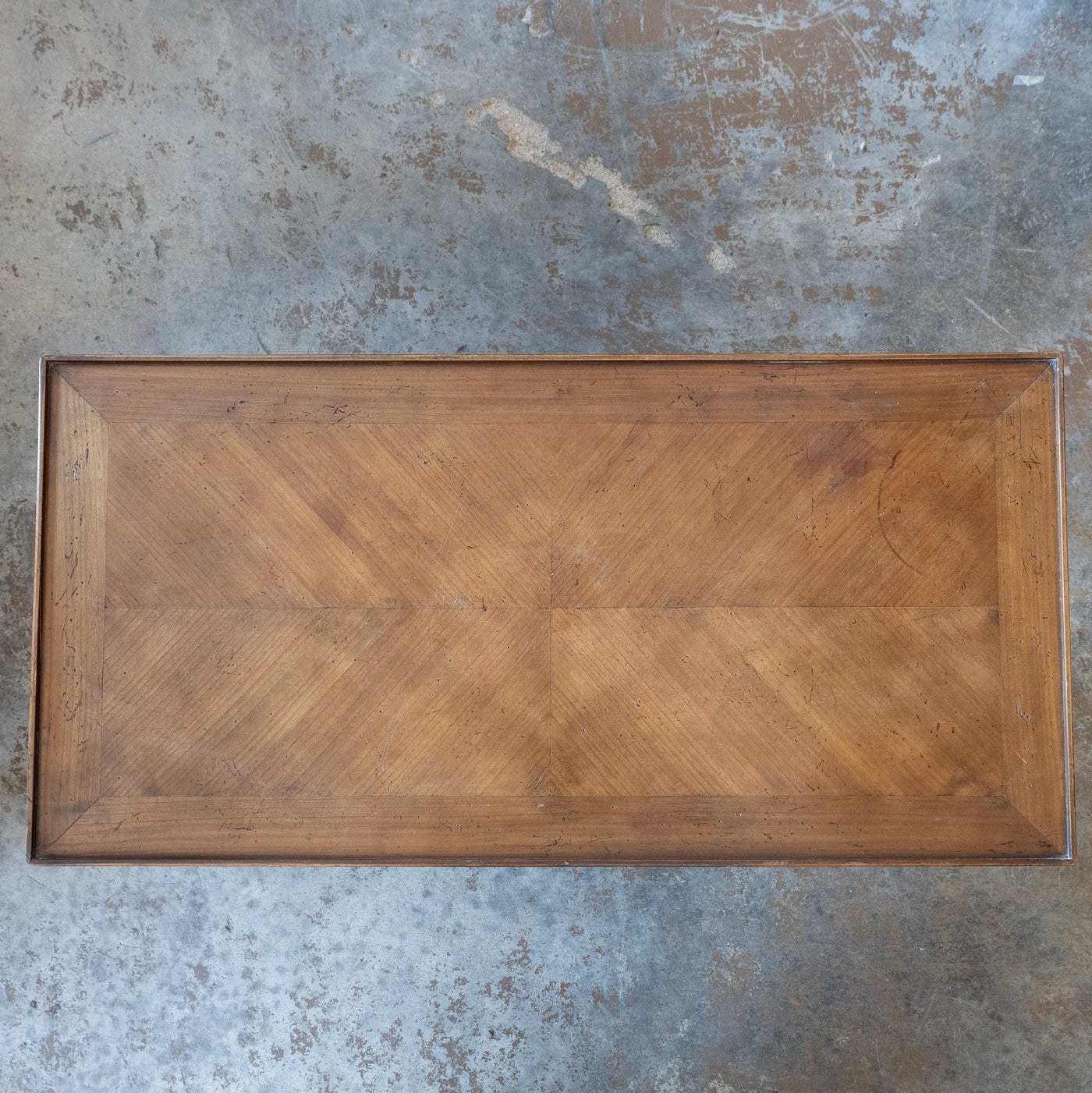 Louis XV Walnut Coffee Table – Slide-Out Leather Panel & Chevron Inlay
