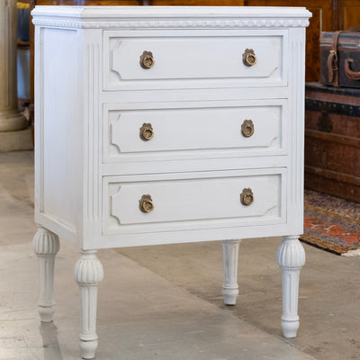 Swedish 3-Drawer Nightstand – Rounded Trim & Ballerina Legs