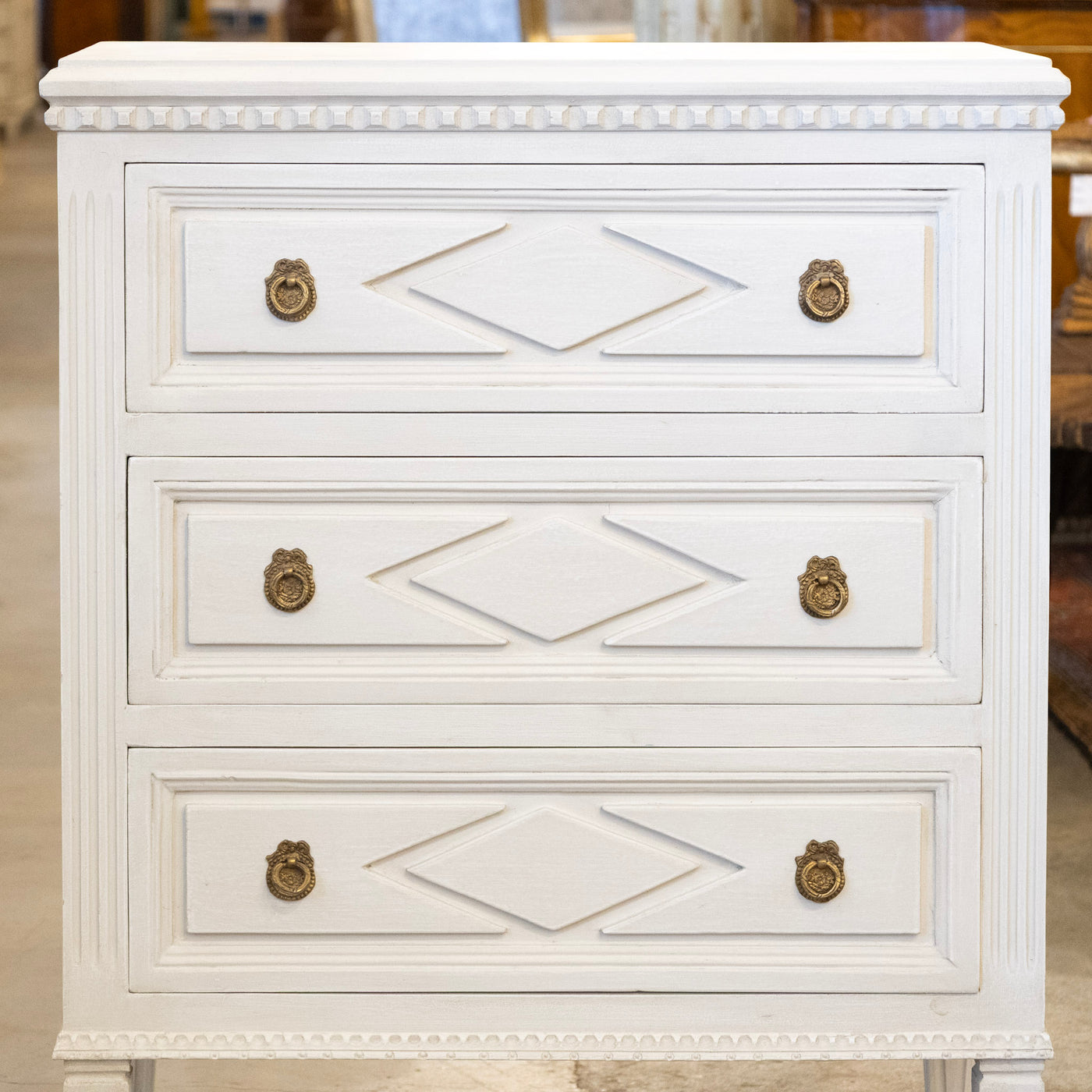 Swedish 3-Drawer Nightstand – Diamond Trim & Tapered Legs