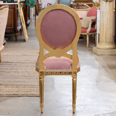 Louis XVI Accent Chair – Gilded Carvings & Pink Velvet