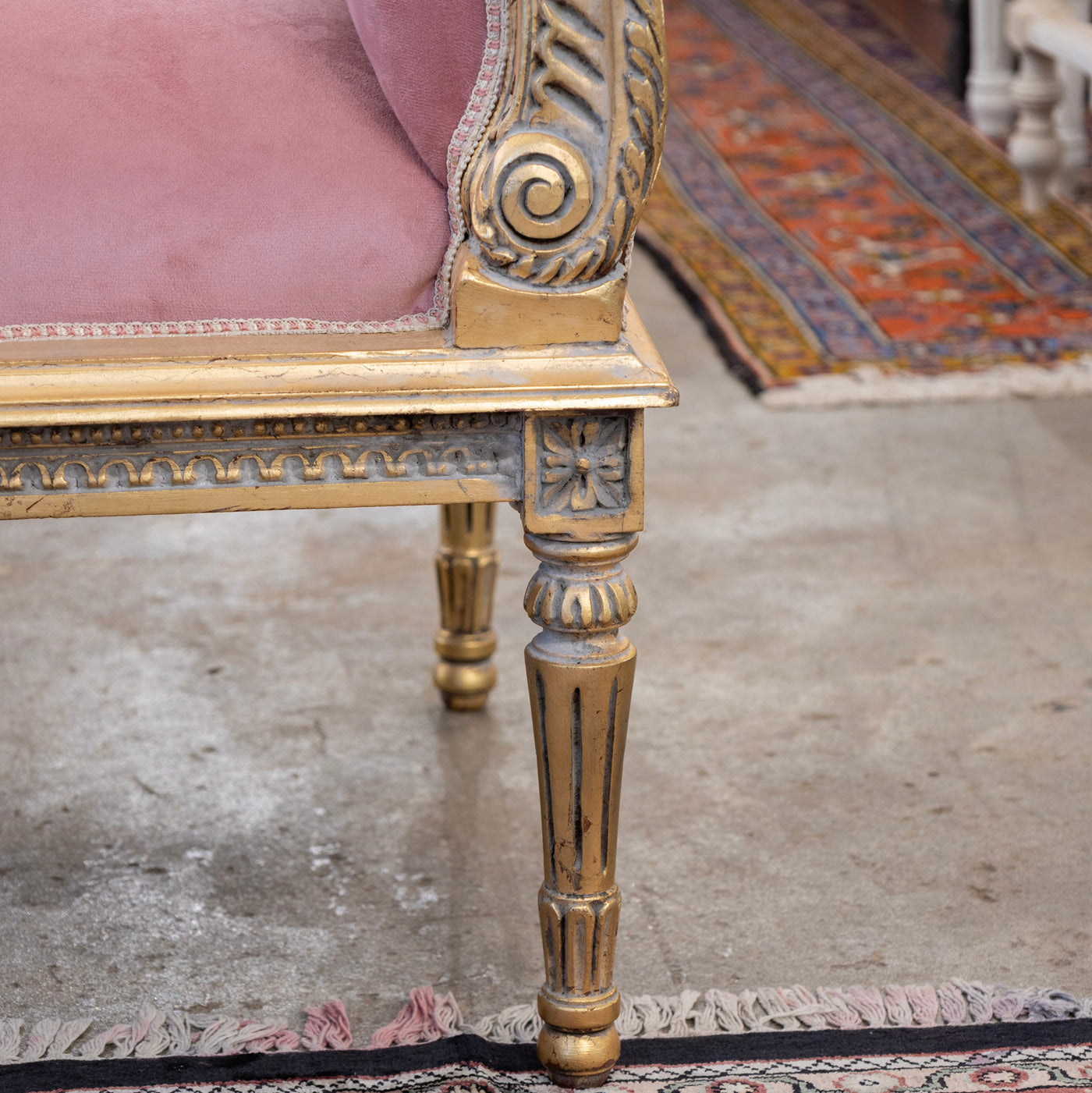 Louis XVI Gilded Settee – Pink Velvet Upholstery & Carved Detail
