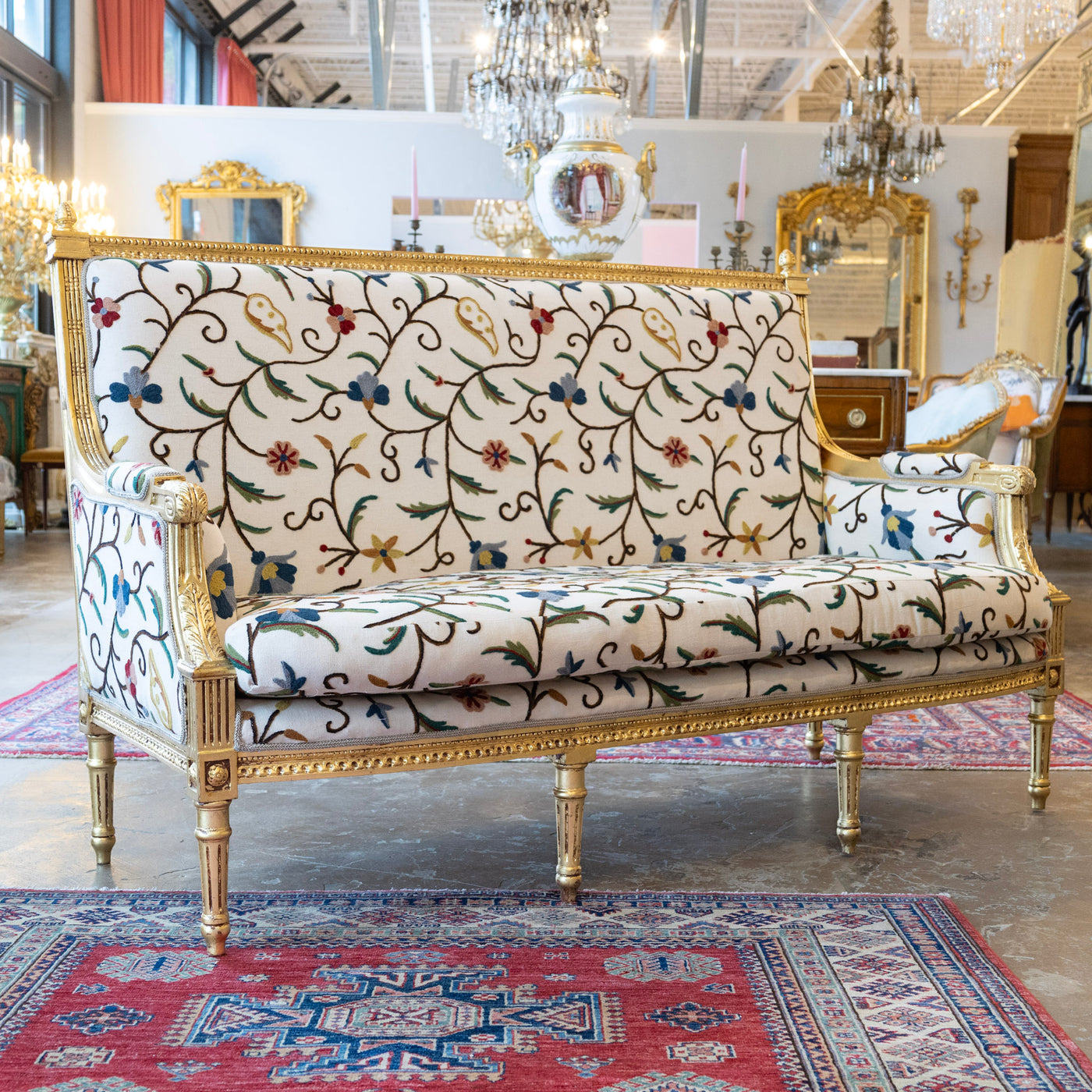 Louis XVI Gilded Settee – White Linen & Embroidered Floral Upholstery