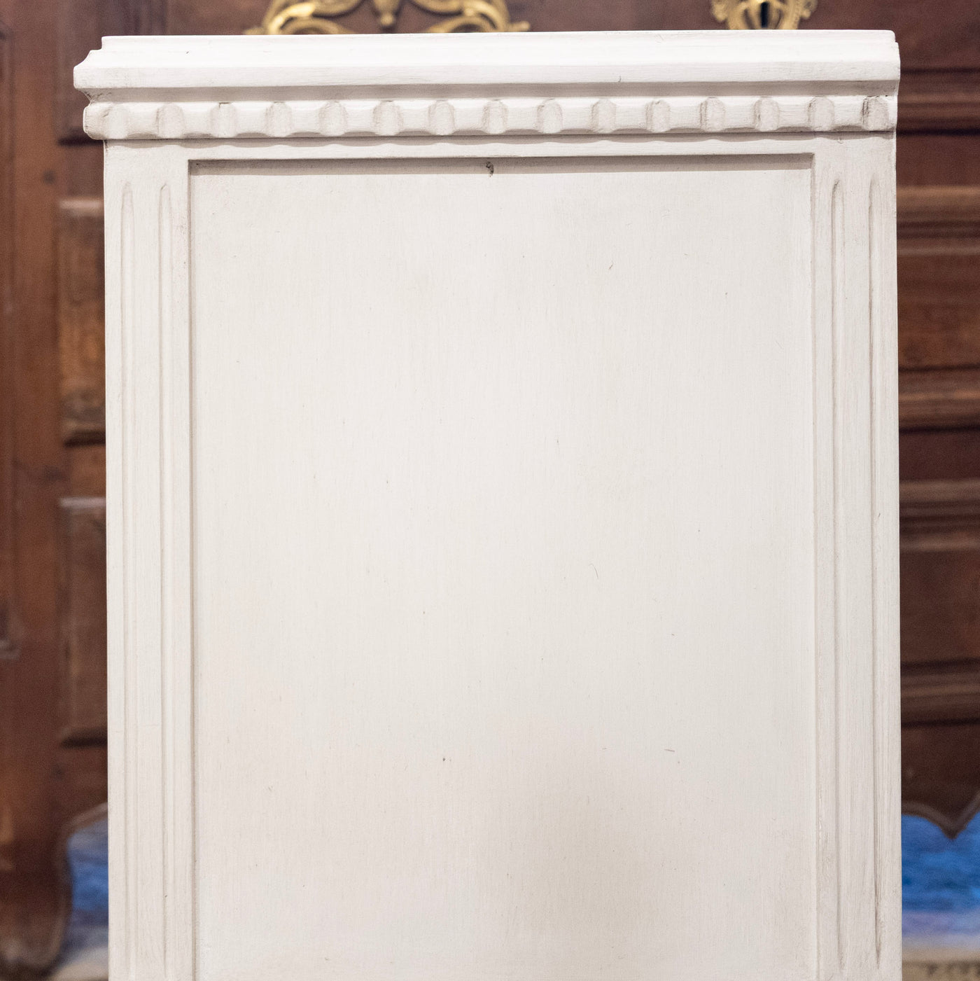 Swedish Painted 2-Drawer Short Nightstand – Antique White