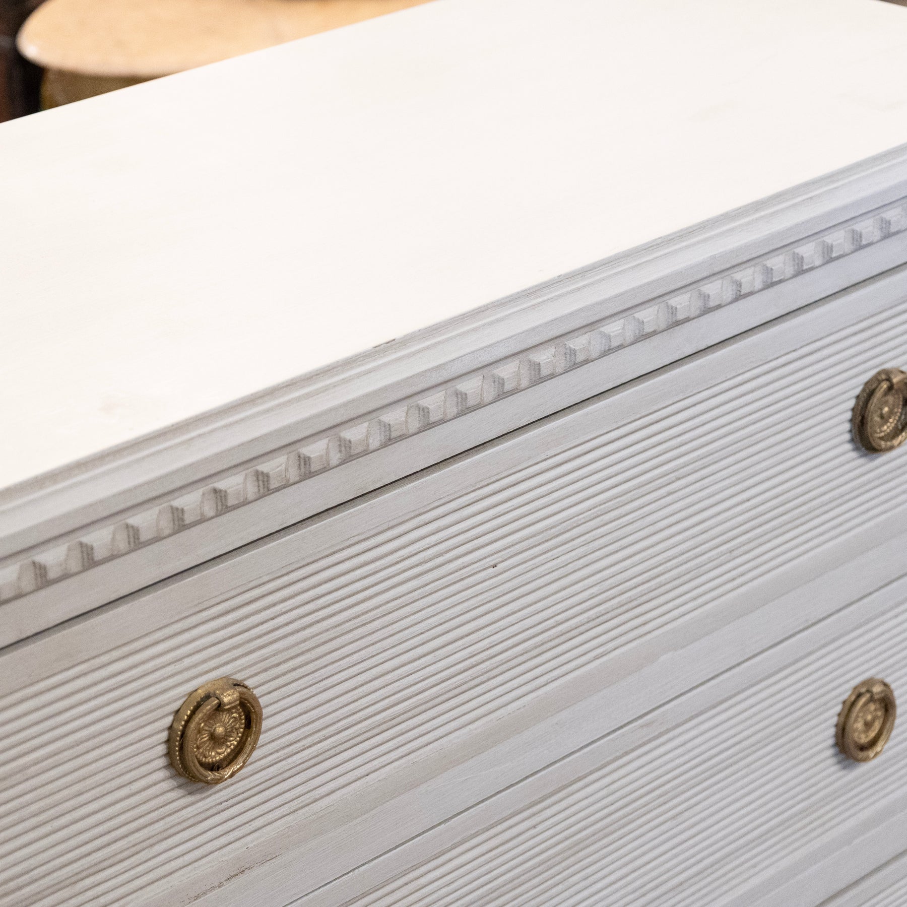 Swedish 3-Drawer Chest – Reeded & Fluted Trim in French Grey – Le Chateau