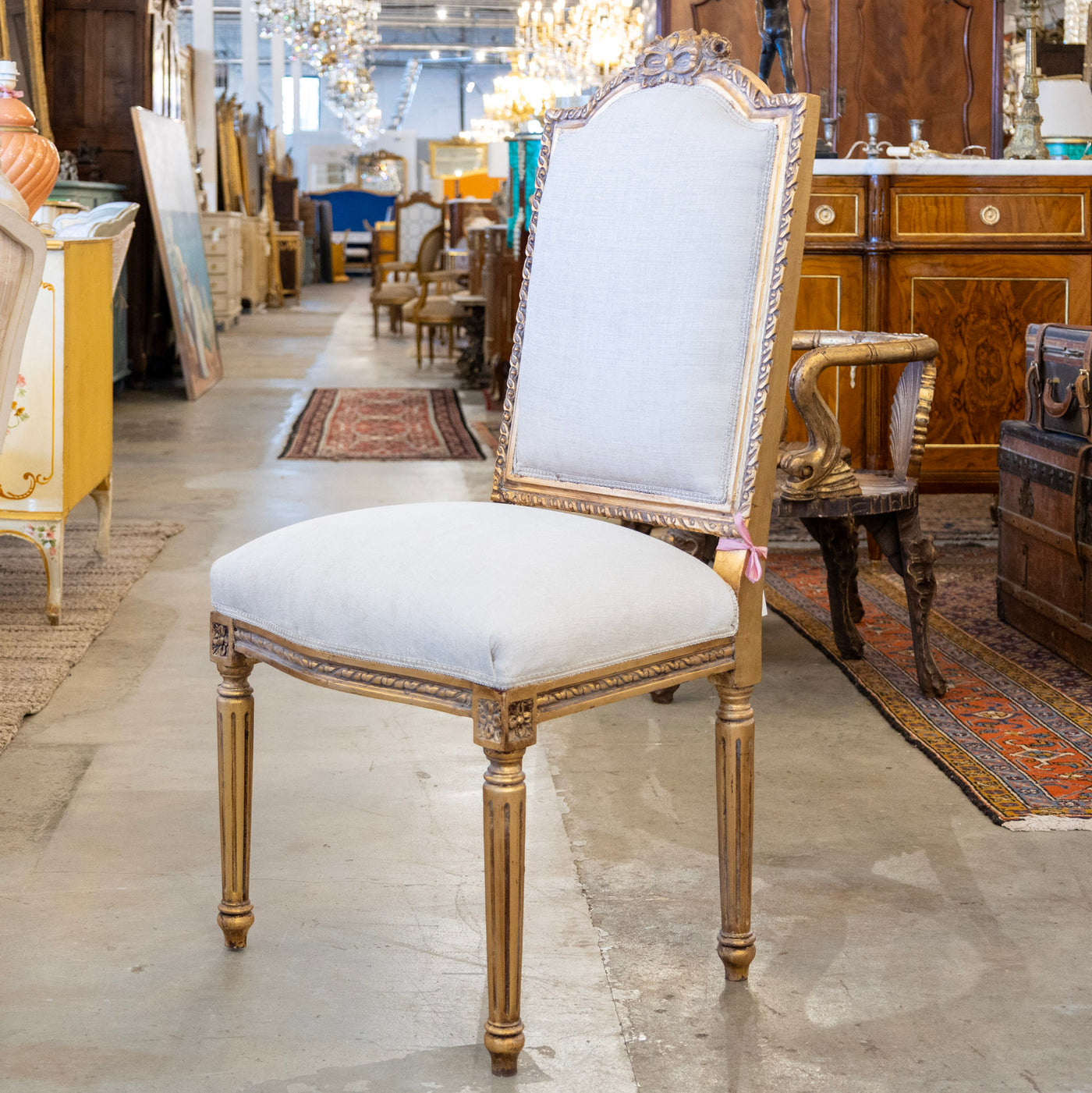Louis XVI Dining Chair in White – Gilded Gold Frame & Floral Carved Details