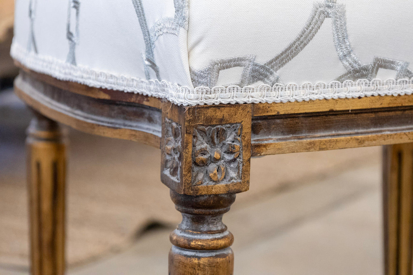 Louis XVI Dining Chair in White – Gilded Frame & Grey Trellis Upholstery